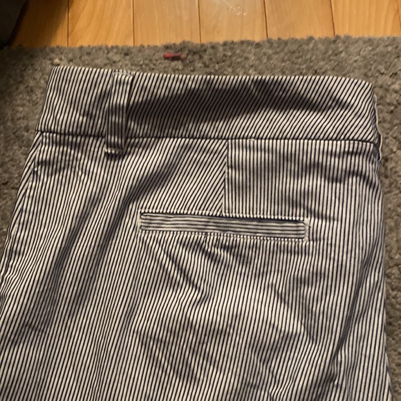 Tommy Hilfiger seersucker Bermuda shorts - Picture 2 of 4